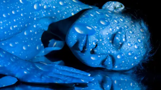 Luz azul y piel - ¿Mito o realidad? Guía completa